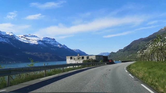 Прогулки по Норвегии. Цветущие сады фьорда ХАРДАНГЕР смотреть онлайн