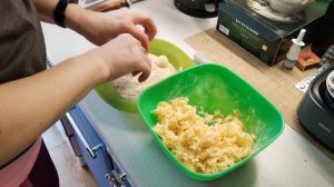 СЫРНЫЕ ШАРИКИ в панировке (простой рецепт, как в пиццерии)