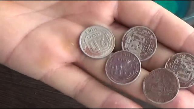 Чистка монет СССР, перекись водорода+уксус 9% VS Преобразователь ржавчины. В поиске золота. смотреть онлайн