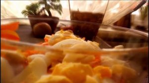 Очень вкусный салат с корейской морковкой, грибами и яйцами на Новый Год. Новогодние салаты 2017