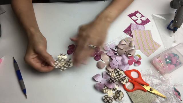 My life Update & Making beautiful paper flowers using Sizzix die and eyelash trims смотреть онлайн