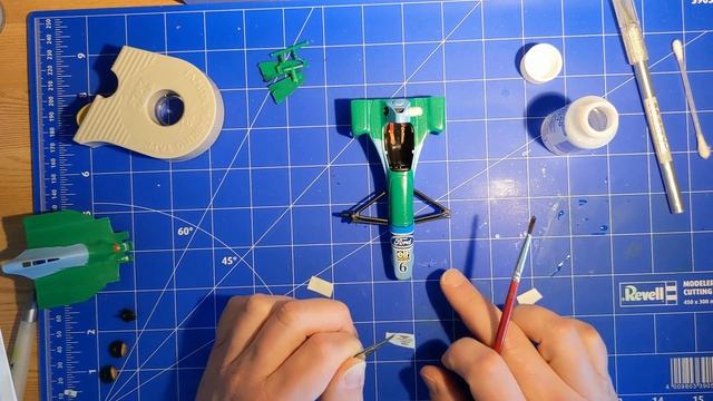 Build #2-6 Revell Benetton Ford B194: Decal Disorder смотреть онлайн