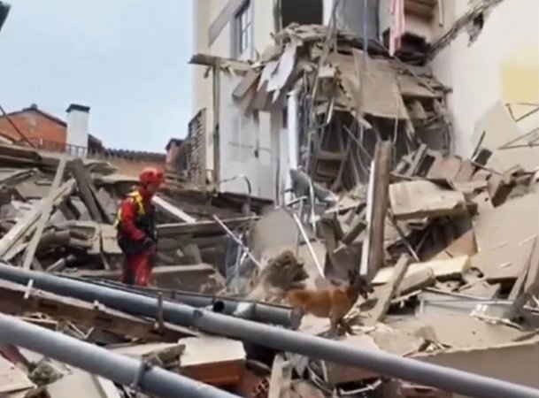 В центре французской Тулузы обрушился четырехэтажный дом