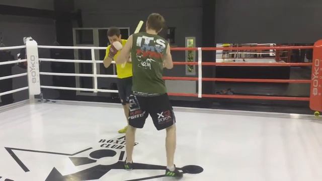 Тренер по боксу Алексей Елохин & Андрей Кревсун - победитель первенств Украны 1999/2000/2001/2002 г смотреть онлайн