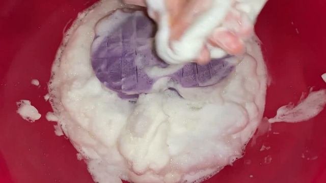 Soaked -Solid Soap | Sponge Squeezing | Rinse