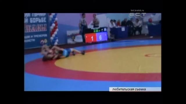 Трое братских борцов завоевали серебряные медали на турнире Центр державы смотреть онлайн