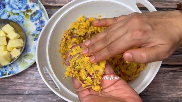 New Ramzan Snack - CHEEZY PYAZ KE PAKODE ? Kya Kabhi Try Kiya Hai ? Pakode Recipe Onion Fritters? смотреть онлайн