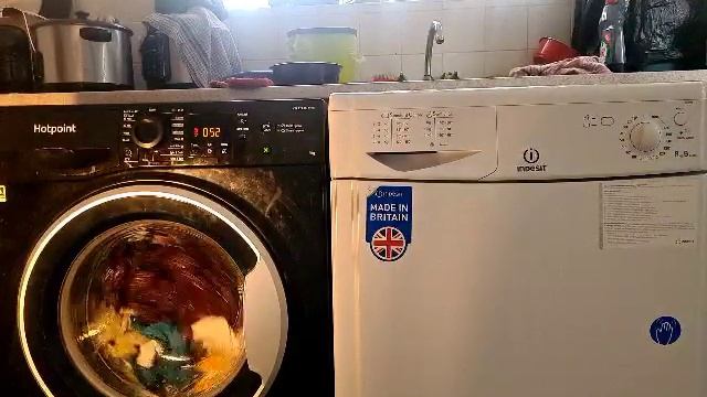 wash race no.3 ? hotpoint nswr843c vs indesit idc8t3 condenser tumble dryer white 50'c full cycle смотреть онлайн