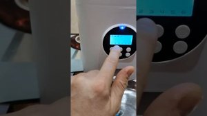 Автоматическая кормушка для кошек и собак TuttoTuo, 3л, белый