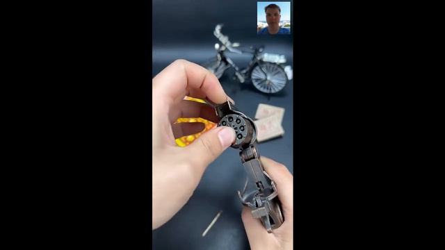 русская рулетка с игрушечным пистолетом, игрушки, реакция! смотреть онлайн