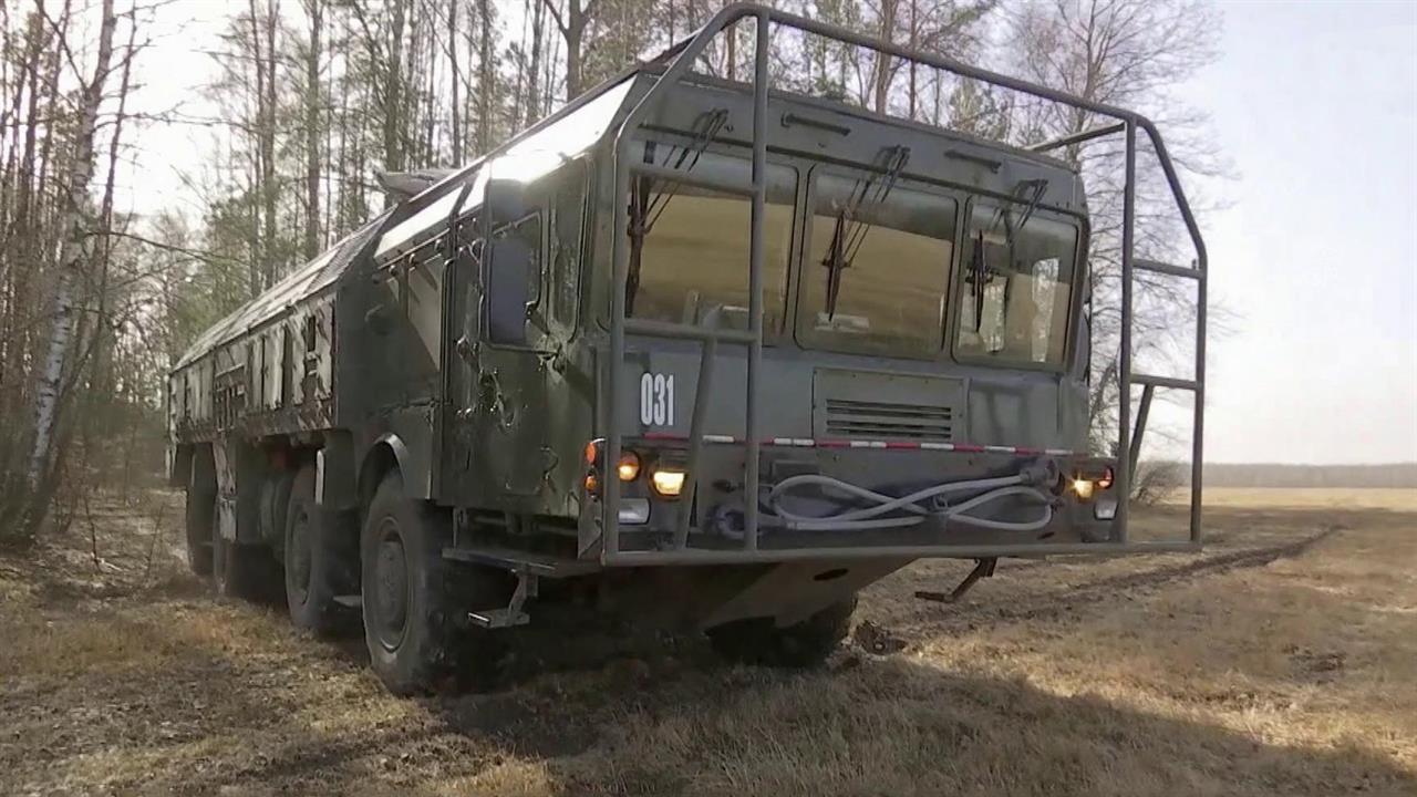 Российские военные показали, как работают "Искандеры" в ходе спецоперации на Украине