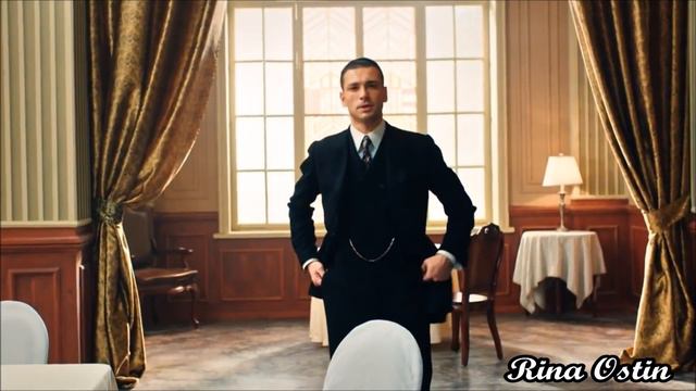 Она должна была его поймать, но влюбилась смотреть онлайн