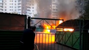 Горят машины в раменках