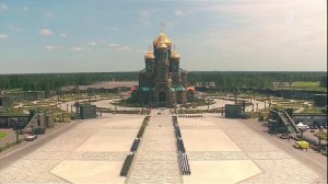 Патриарх Кирилл освятил главный храм Вооруженных с... который возвели в подмосковном парке "Патриот"