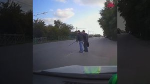 Не проезжайте мимо, помогайте!