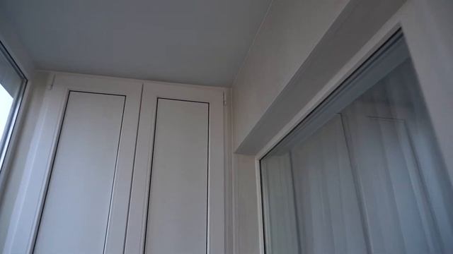 Отделка большой лоджии в многоэтажке / Отзыв о компании "Балконы на века"