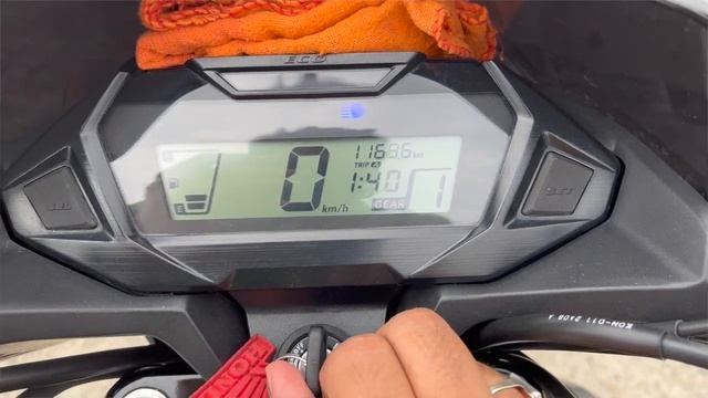 Honda SP125 Long term User Review. смотреть онлайн