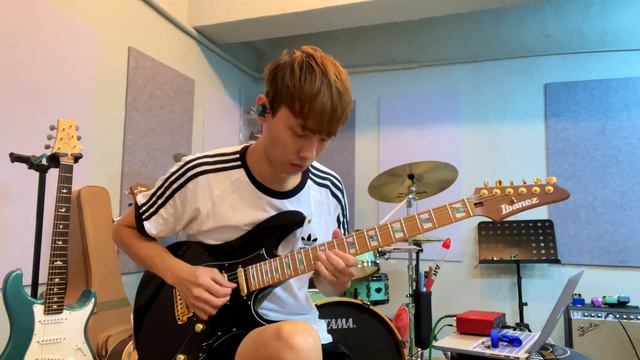 (附譜) 布志綸 x Jason Kui - 第一億次細胞分裂 Guitar Solo THBB10 смотреть онлайн