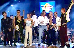 На ринг вызываются "Маша и медведи", "Линда", "Чай вдвоем" и "Отпетые мошеннники" - будет жарко!