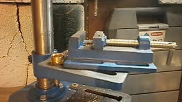 Штатив из подручных средсв,(своими руками) смотреть онлайн