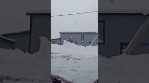 занимаюсь квадробикой на улице ??