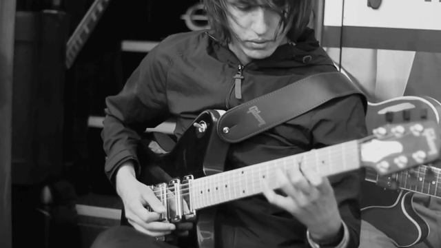 Aaron A Grimes.mov смотреть онлайн