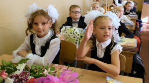 День знаний в школе №421 Петродворцового района. Видеосъемка детских праздников