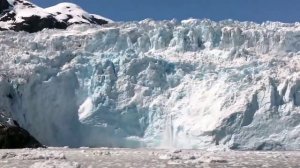 Обрушение ледника и зрители