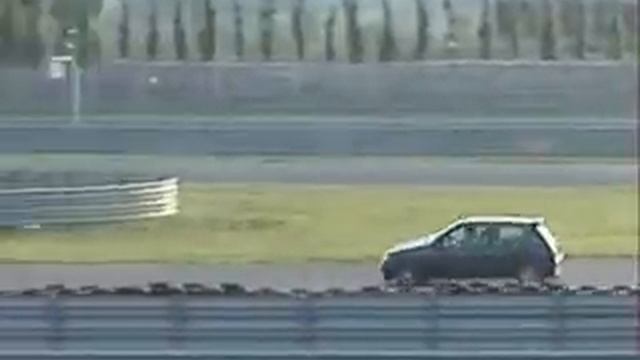 Clio Williams in pista (Clio Williams Funs Club) смотреть онлайн