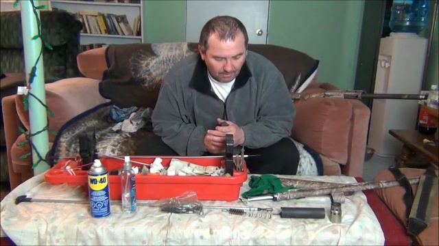 Чистим ружьё, покрытое камуфляжем.