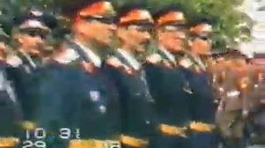 К торжественному маршу