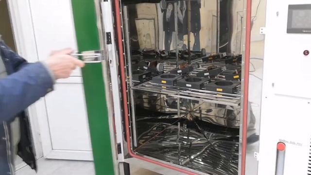 Испытания трансформаторов тока ТТН TDM ELECTRIC на морозостойкость в климатической камере. смотреть онлайн
