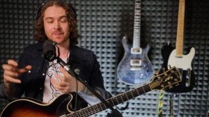 Куда гортань? - Нюансы положения гортани при пении