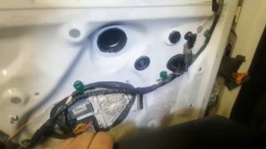 Фольксваген Джетта 2005-2010 не работает стеклоподъемник. Причина.