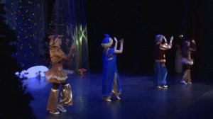 Новогодний спектакль "Заколдованная елка"