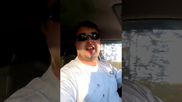 Поёт для своей любимой Баутина с черногорск в дороге