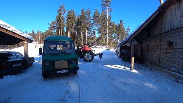 4 #Скидываем Снег #Делать Нечего В Селе смотреть онлайн