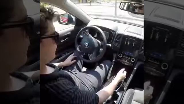 ALL NEW RENAULT KOLEOS 2019 FITUR AUTOMATIC PARKING смотреть онлайн