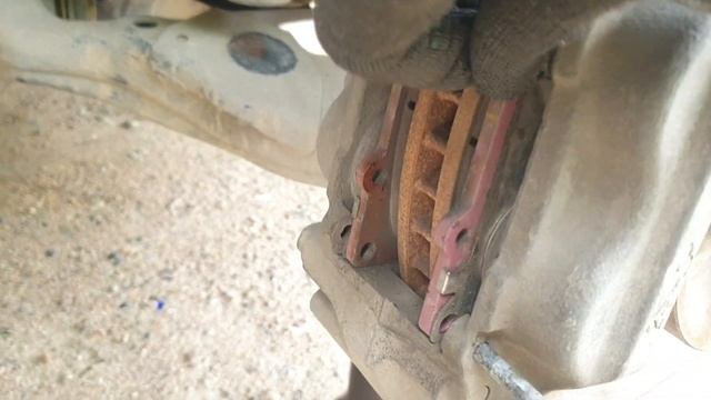 Стук передних тормозных колодок Prado120 смотреть онлайн