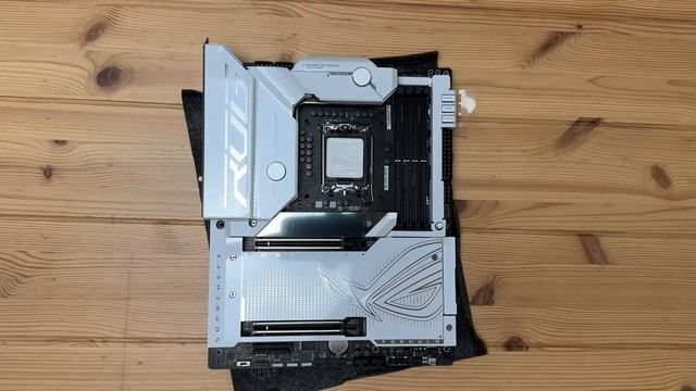 مراجعة للمعالج Intel Core i9-14900K смотреть онлайн