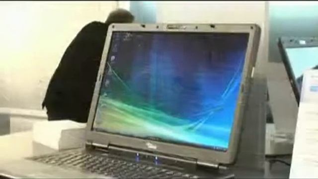 후지쯔지멘스, 게이머 전용 노트북 'AMILO Xi 2528'. смотреть онлайн