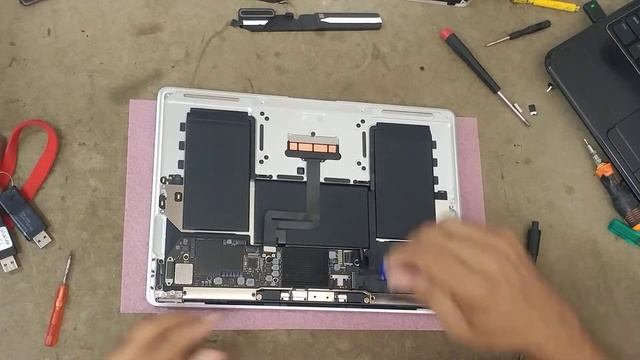 MACBOOK AIR A1932 2018 CAMBIO DE BATERIA Y BOARD