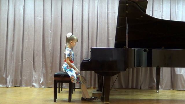 У Гиллок Осенний эскиз, Жонглер исп Такмакова Маргарита 9 лет