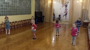Оркестр - Осень - проказница Сл. и муз. Т.В.Бокач, аранж. Е.Фирсовой, исп. Ю.Селиверстова
