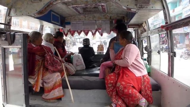 ポカラの市内バス смотреть онлайн