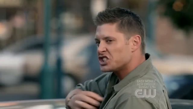 Дженсен Эклз поёт и танцует под песню Eye of the T смотреть онлайн