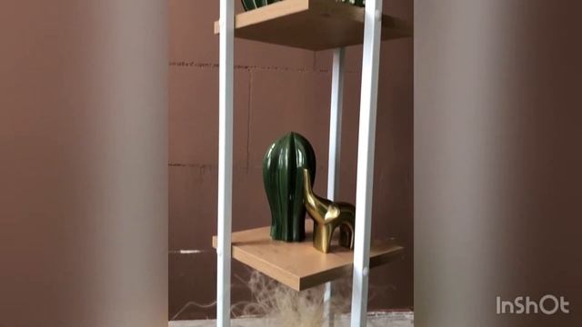 Подставка для цветов напольная в стиле лофт / опора для расстений / этажерка на дачу