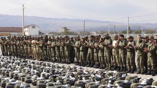 Заур Аскендеров посетил мобилизованных дагестанцев смотреть онлайн