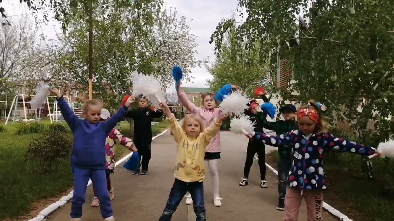 Первомайский флешмоб смотреть онлайн