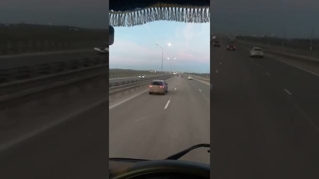 Не пускают дальнобойщиков в Краснодар перекрытие трассы м4 смотреть онлайн